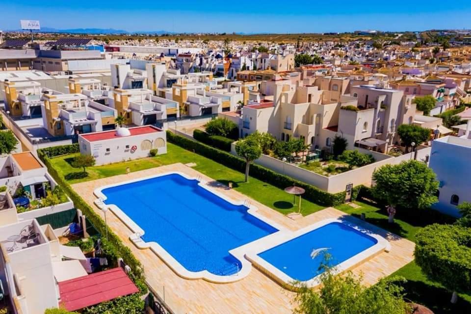 Torrevieja Azahar Del Marアパートメント エクステリア 写真